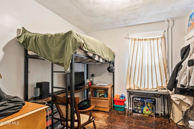 331 7th Avenue, Troy, NY 12182