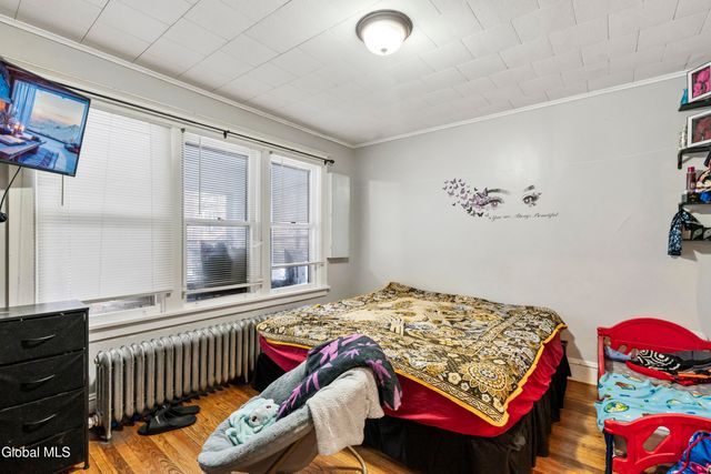 331 7th Avenue, Troy, NY 12182