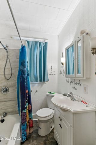 331 7th Avenue, Troy, NY 12182