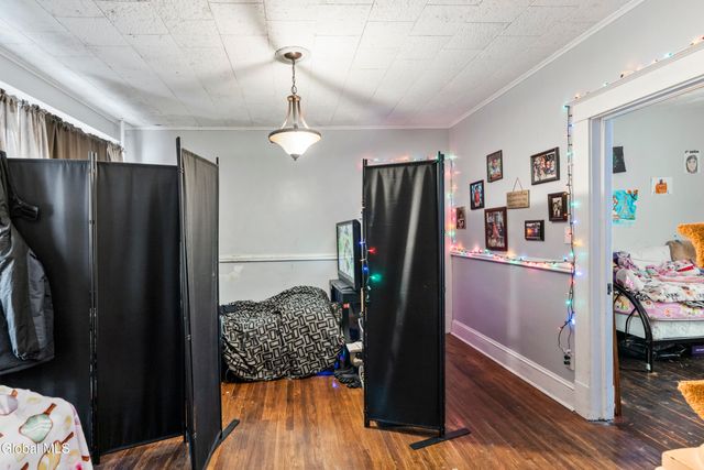 331 7th Avenue, Troy, NY 12182