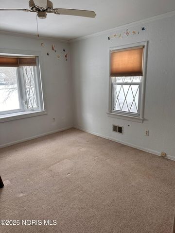 1002 Walnut Street, Perrysburg, OH 43551