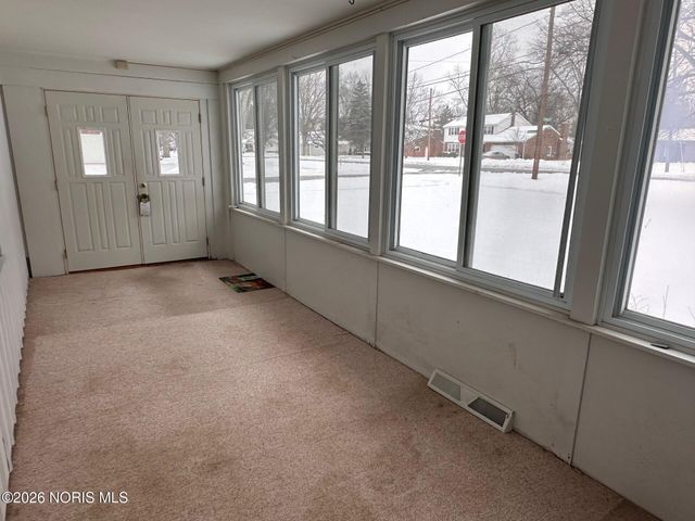 1002 Walnut Street, Perrysburg, OH 43551