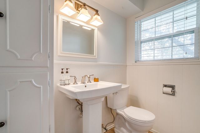 3772 Arroyo Road, Fort Worth, TX 76109