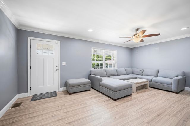 20 Jackson Street, Winchester, KY 40391