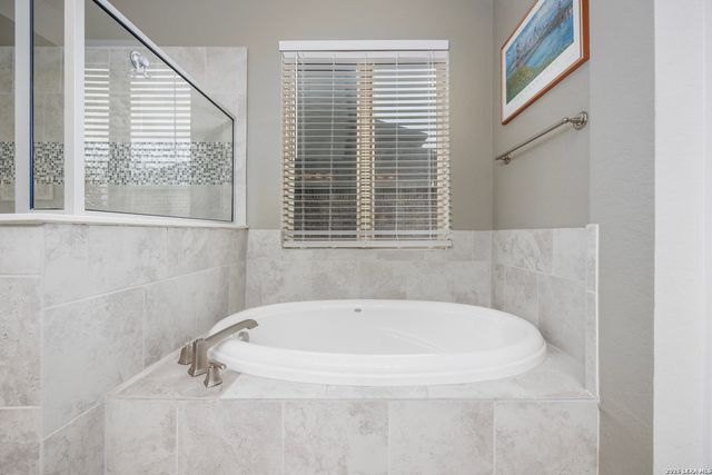 25415 Leafy Elm, San Antonio, TX 78255