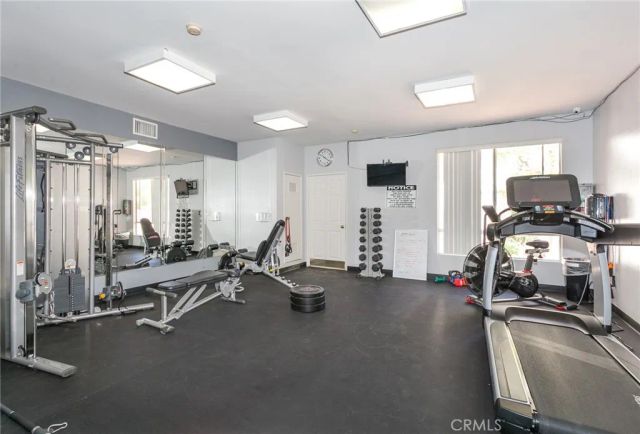 19350 Sherman Way 124, Reseda, CA 91335