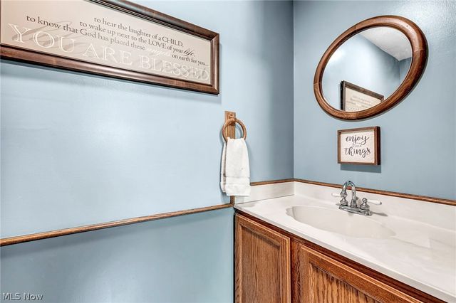 9715 Knightsbridge Lane, Concord Twp, OH 44060