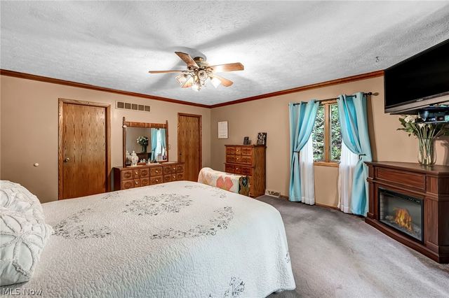 9715 Knightsbridge Lane, Concord Twp, OH 44060