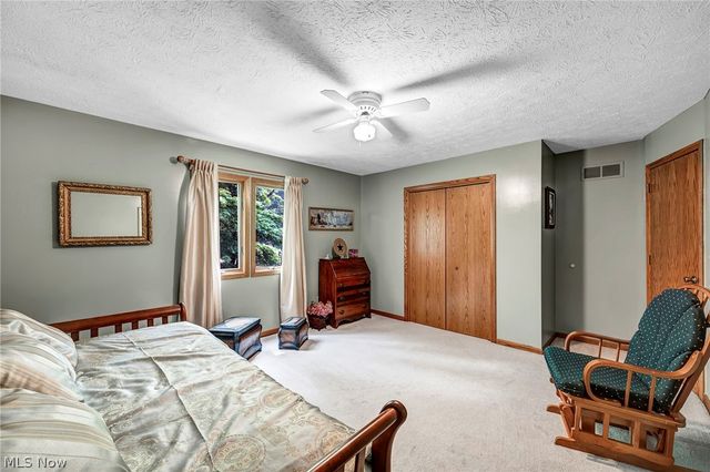 9715 Knightsbridge Lane, Concord Twp, OH 44060