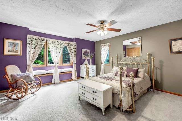 9715 Knightsbridge Lane, Concord Twp, OH 44060