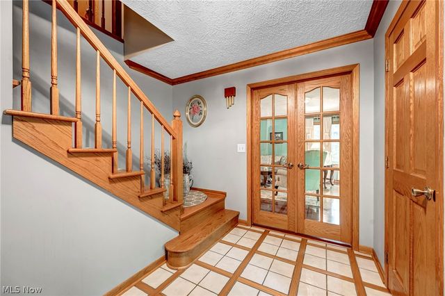 9715 Knightsbridge Lane, Concord Twp, OH 44060
