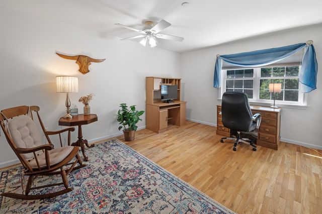 9 Bishops Forest Dr 9, Waltham, MA 02452