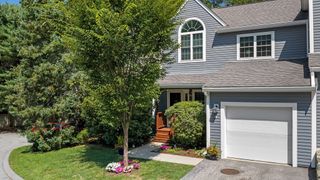 9 Bishops Forest Dr 9, Waltham, MA 02452
