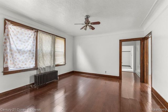 5527 Chalmers Street, Detroit, MI 48213