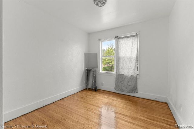 5527 Chalmers Street, Detroit, MI 48213