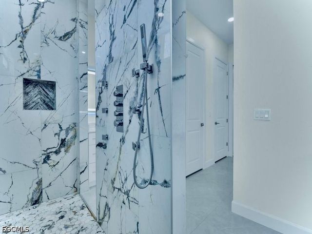 1023 Bank AVE S, Lehigh Acres, FL 33974