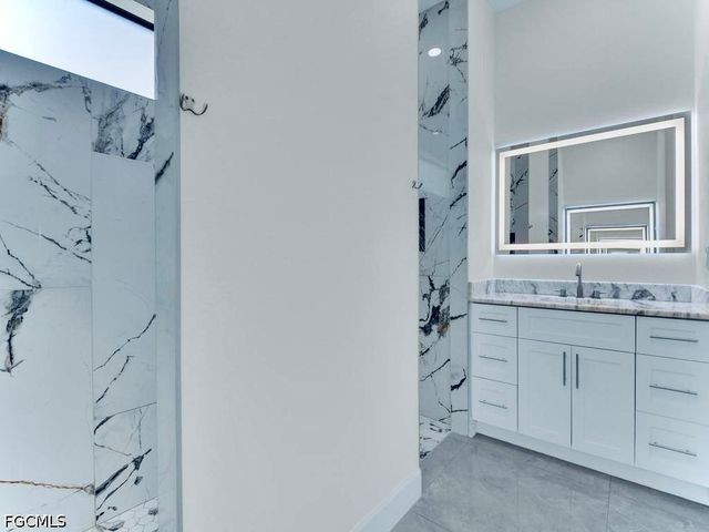 1023 Bank AVE S, Lehigh Acres, FL 33974