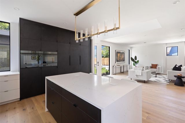 1203 Richcreek RD, Austin, TX 78757