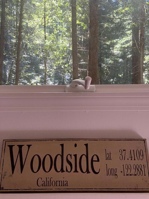Image 5 of property listing at 155 Native Sons Road, Woodside, CA 94062