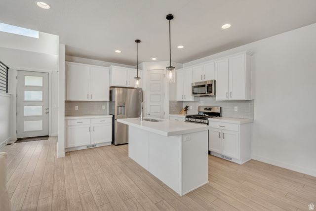 4402 W BERGEN LN, Lehi, UT 84043