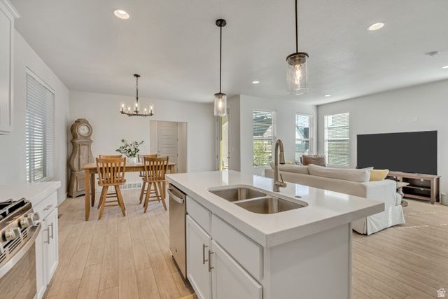 4402 W BERGEN LN, Lehi, UT 84043