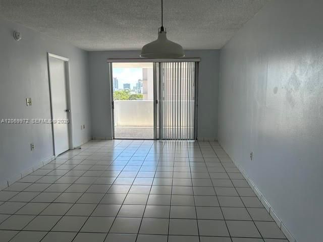 1331 Lincoln Road 905, Miami Beach, FL 33139