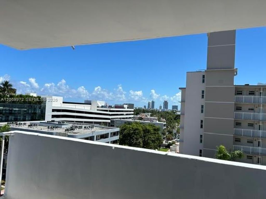 1331 Lincoln Road 905, Miami Beach, FL 33139