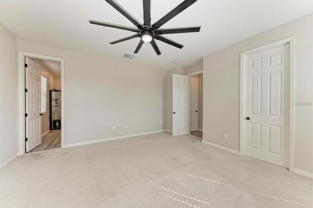3519 74TH AVENUE CIRCLE E, Sarasota, FL 34243