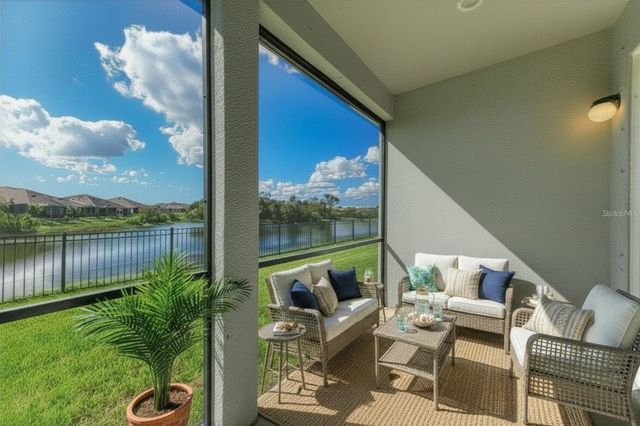 3519 74TH AVENUE CIRCLE E, Sarasota, FL 34243
