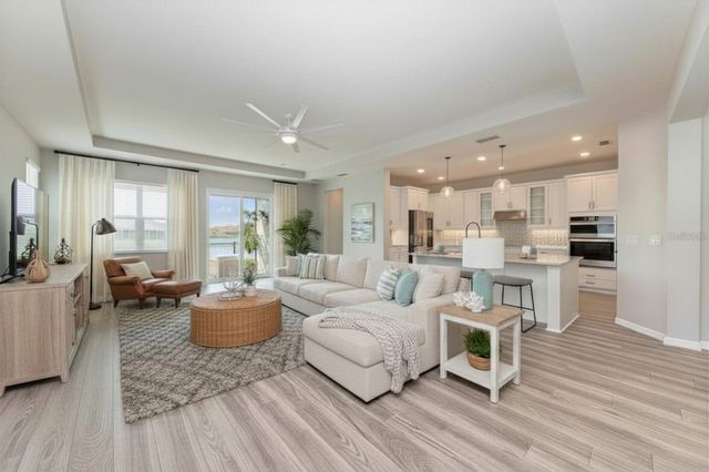 3519 74TH AVENUE CIRCLE E, Sarasota, FL 34243