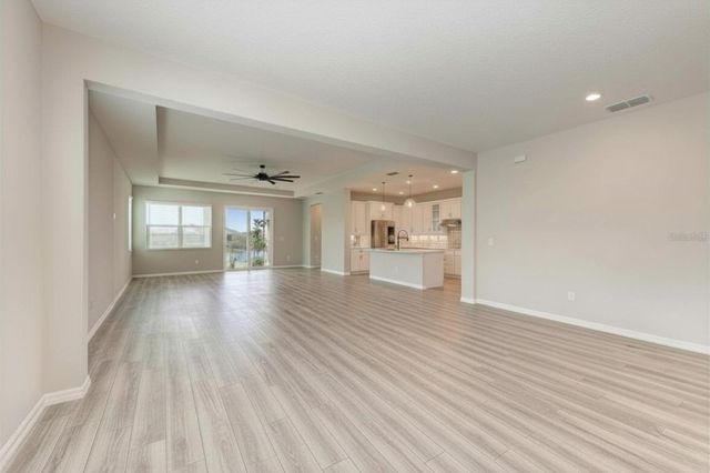 3519 74TH AVENUE CIRCLE E, Sarasota, FL 34243
