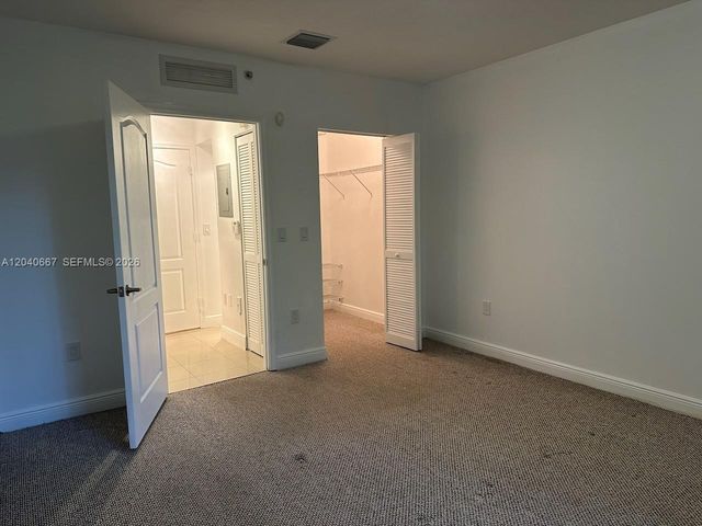 652 NE 63rd St 102, Miami, FL 33138