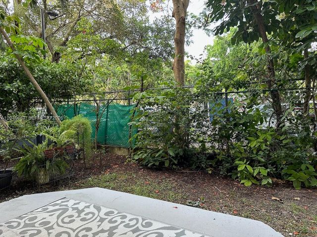 652 NE 63rd St 102, Miami, FL 33138