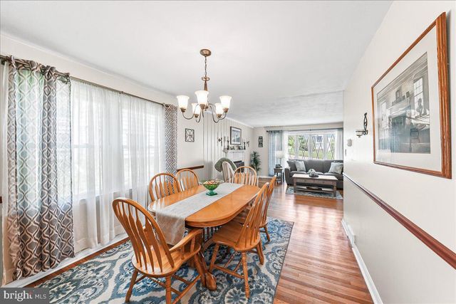 908 BROADWAY AVE, Secane, PA 19018
