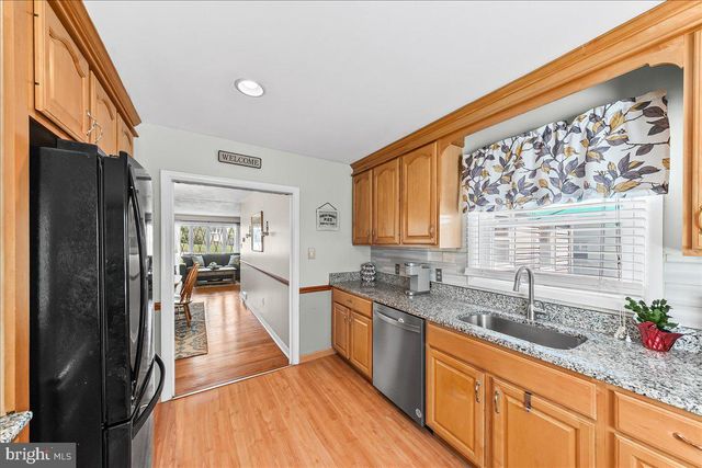 908 BROADWAY AVE, Secane, PA 19018