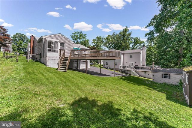 908 BROADWAY AVE, Secane, PA 19018