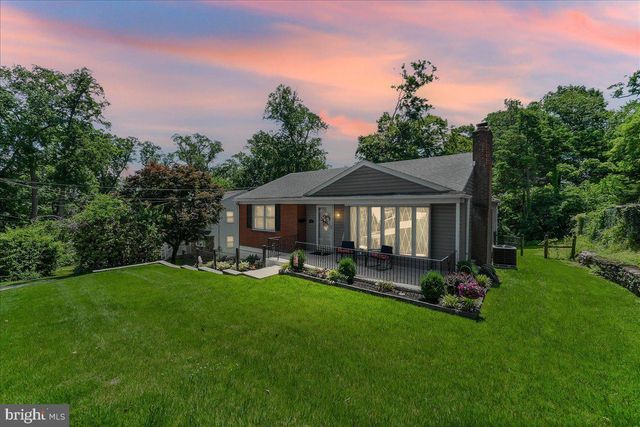908 BROADWAY AVE, Secane, PA 19018