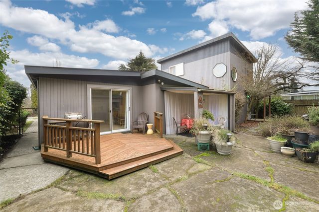 14445 26th Avenue S, Seatac, WA 98168