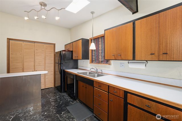 14445 26th Avenue S, Seatac, WA 98168