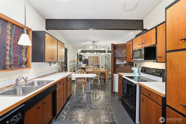 14445 26th Avenue S, Seatac, WA 98168