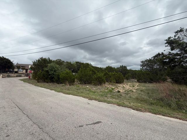 20623 Falcon LN, Lago Vista, TX 78645