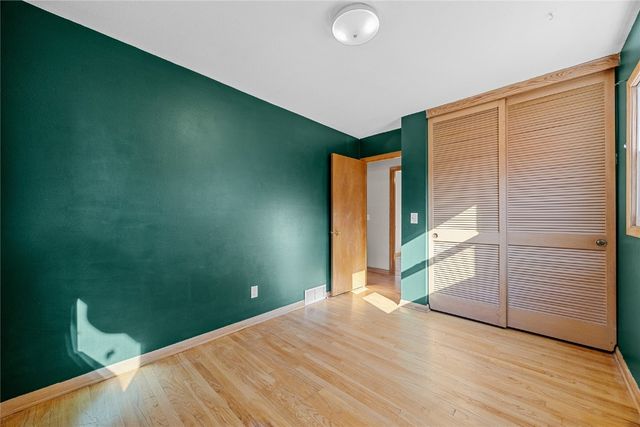 1006 Wylde Green Road, Iowa City, IA 52246