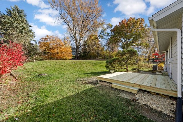 1006 Wylde Green Road, Iowa City, IA 52246