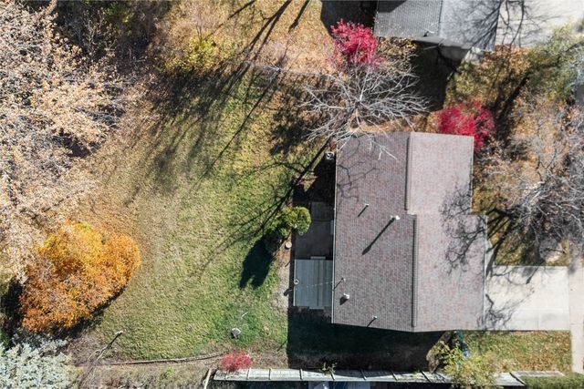 1006 Wylde Green Road, Iowa City, IA 52246