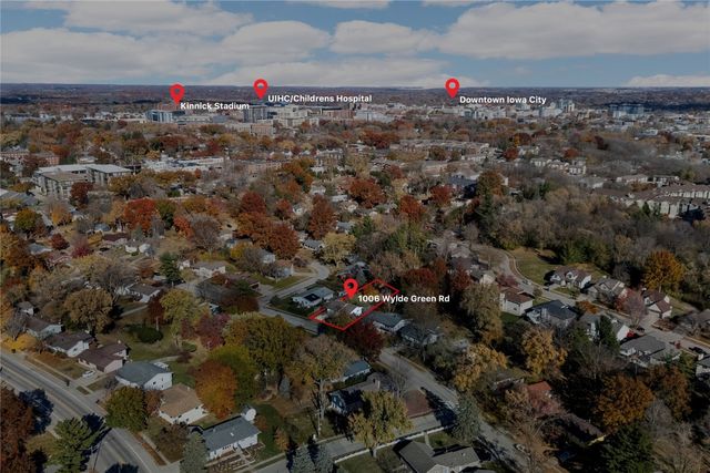 1006 Wylde Green Road, Iowa City, IA 52246