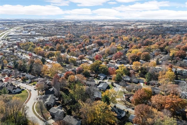 1006 Wylde Green Road, Iowa City, IA 52246