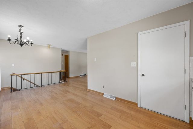 1006 Wylde Green Road, Iowa City, IA 52246