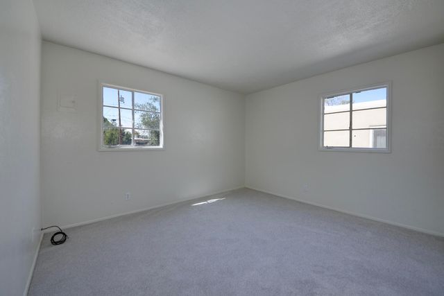 7716 McKnight Avenue NE, Albuquerque, NM 87110