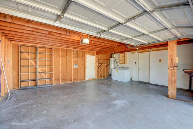7716 McKnight Avenue NE, Albuquerque, NM 87110