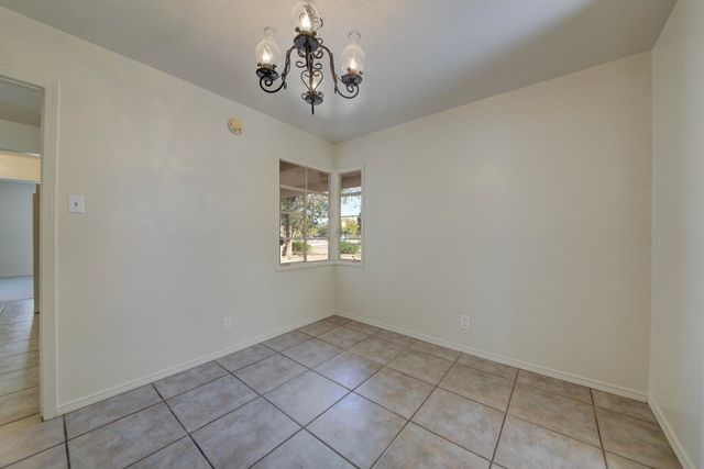 7716 McKnight Avenue NE, Albuquerque, NM 87110